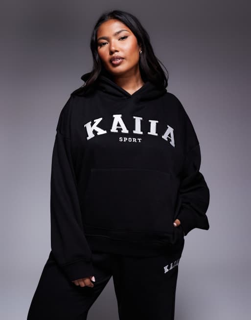 Kaiia Sport Plus – Czarna bluza z kapturem oversize z mieszanki bawełny z haftowanym logo, część zestawu   