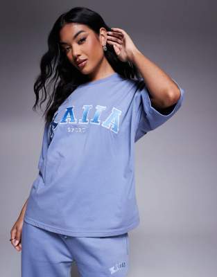 Kaiia Sport - T-Shirt in Hellblau mit Logo-Stickerei, Kombiteil