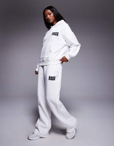 Kaiia - Studio - Co-ord set van oversized hoodie met bolle print op de achterkant en joggingbroek met wijde pijpen in crème en zwart - view 1