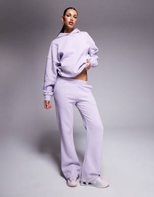Kaiia Studio - Jogginghose in Flieder und Rosa mit gesticktem Wirbel-Logo und Tasche, Kombiteil-Lila
