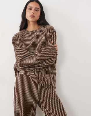 Kaiia Super Soft Long Sleeve Oversized Top In Multi