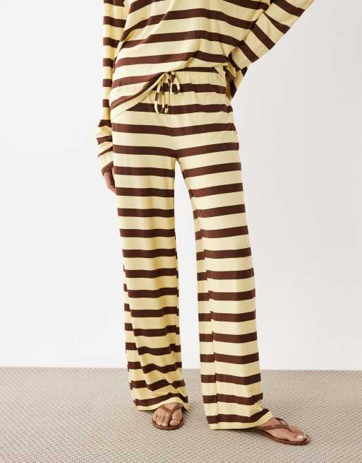 Kaiia - Superzachte gestreepte broek van jersey met trekkoord in citroengeel en chocoladebruin, deel van co-ord set, 3 van 5