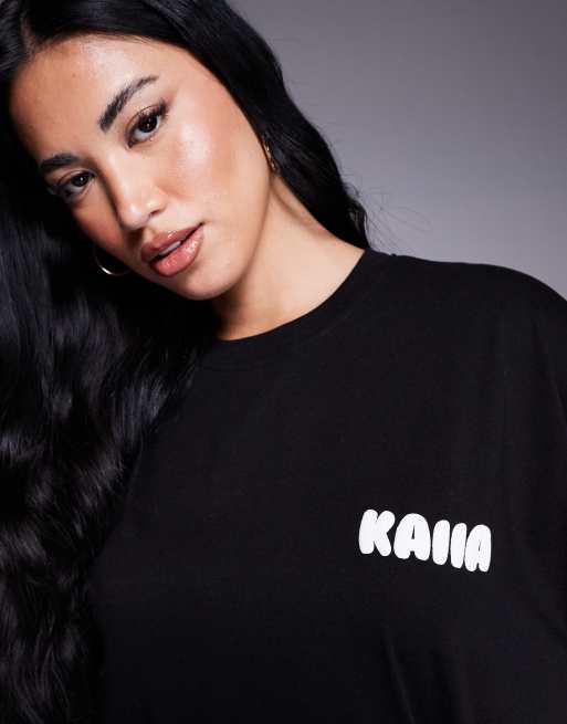 Kaiia – Svartvit t-shirt i bomullsmix och oversize med puffad logga, del av set   , 4 av 4