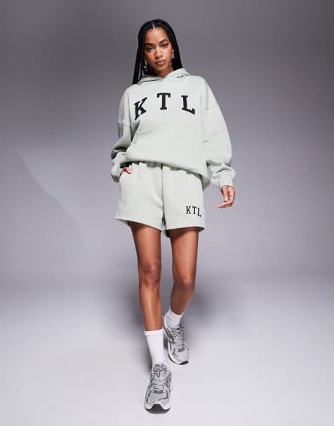 Kaiia – Sweatshorts aus Baumwollmix in Salbeigrün mit „KTL“-Logo, Kombiteil - view 1