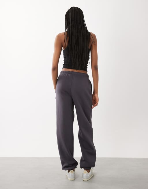 Kaiia Tall cotton blend embroidered logo cuffed sweatpants in dark gray, 2 of 5