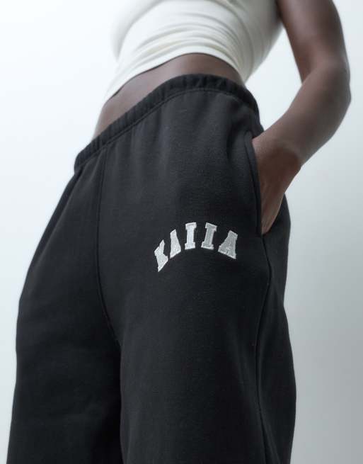 Kaiia Tall – Jogginghose aus Baumwollmix in Schwarz mit Bündchen und Logo-Stickerei, 3 von 5