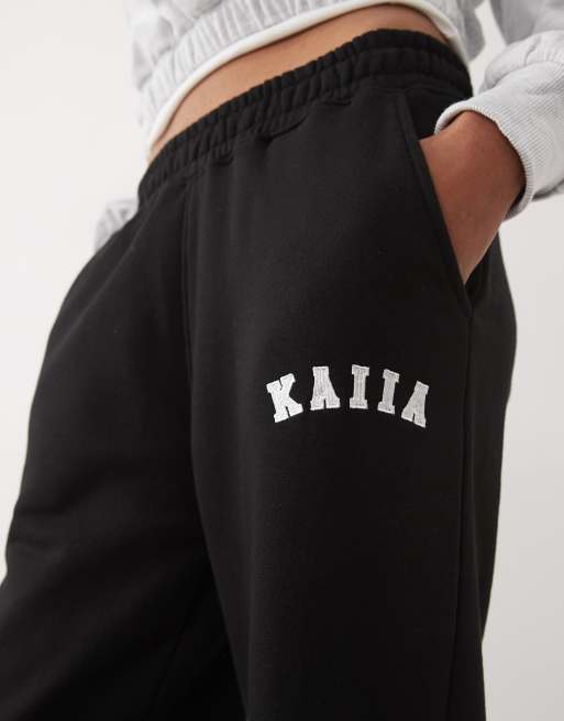 Kaiia Tall - Pantalon de jogging large en coton mélangé à logo brodé - Noir, 2 de 5