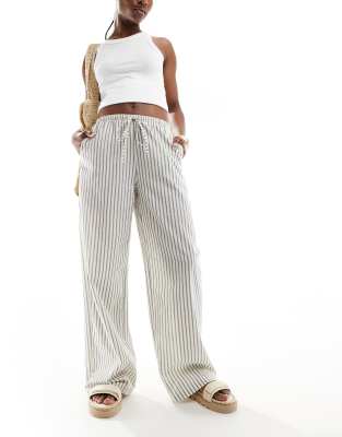 tie waist wide leg pants in cream stripe-Multi