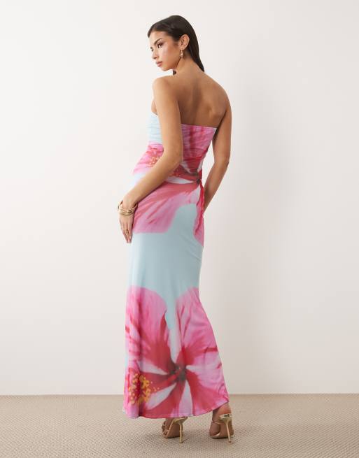Kaiia – Turkos och rosa, exklusiv maxiklänning i åtsmitande mesh med bandeau-ringning, blommig design och fishtail, 4 av 4