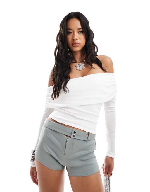 Kaiia – Vit, texturerad bardot-topp med långa ärmar och nedvikt detalj – Endast hos ASOS 