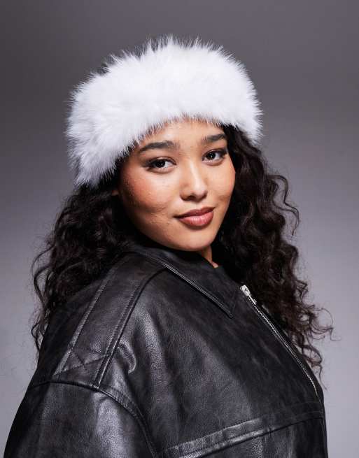 Kaiia – Vita hårband i fuskpäls - Exklusivt hos ASOS