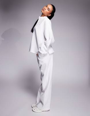 Kaiia Wide Leg Embroidered Logo Sweatpants In Multi