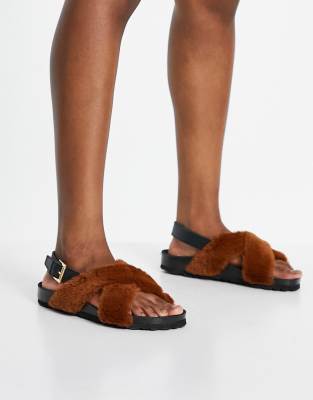 Kaltur teddy flat sandals in brown - ASOS Price Checker