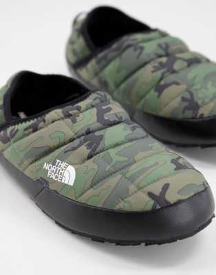 Камуфляжные мюли The North Face Thermoball Traction-Зеленый цвет