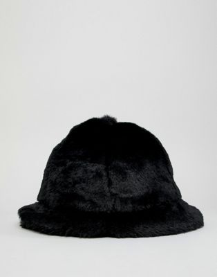 faux fur hat black