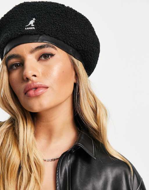 Kangol - Rev - Plysset sort baret med logo, 4 af 4