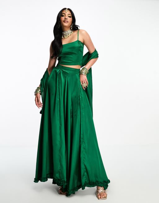 Kanya London - Bruidsmeisjes - Wijde uitlopende lehenga-rok met ruches en sjaal in smaragdgroen
