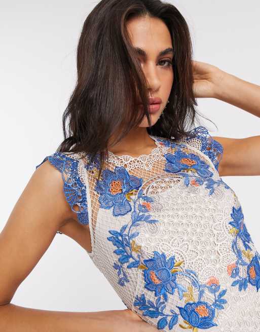 Karen Millen – Vit blombroderad klänning, 3 av 4