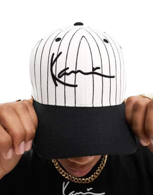 Karl Kani - Baseballpet met geschreven logo in beige met zwarte krijtstreep en contrasterende klep