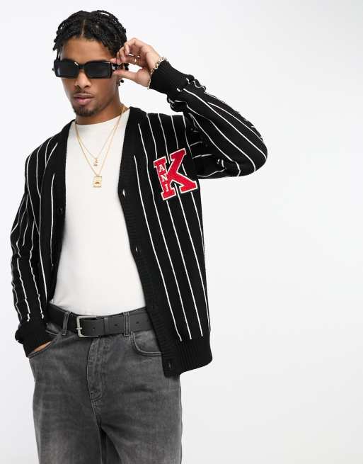 Karl Kani – Czarny dzianinowy kardigan w prążki z naszywką w stylu retro