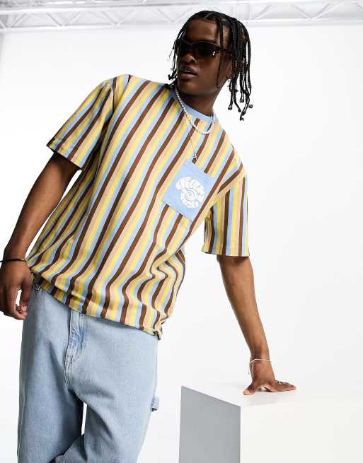 Karl Kani – Gul, flerfärgad t-shirt i oversize med vertikala ränder och signaturlogga