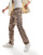 Thumbnail 1 van 5