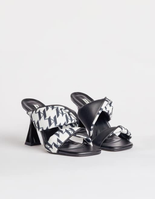 Karl store lagerfeld mules