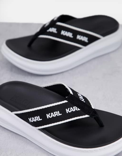 Karl Lagerfeld Kapri logo strap flatform flip flops in black, 3 of 4