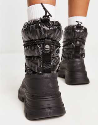 karl lagerfeld moon boots