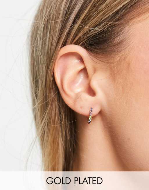 Kate Spade - Oorringen met regenboogkleurige siersteentjes in goudkleur