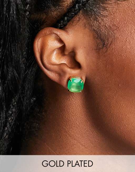 Kate Spade - Vierkante vergulde oorknopjes met groene kristallen