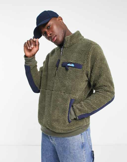 Kavu – Calawah – Jacke aus hochflorigem Teddystoff und Fleece in Khaki mit kurzem 1/4-Reißverschluss