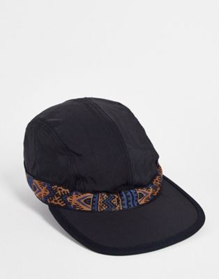 Kavu strapcap in black