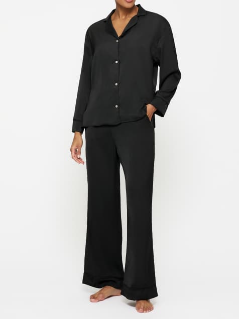 KBX Hattie revere set in black - view 1