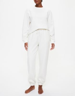 KBX Jessica sweat jogger in ivory-White