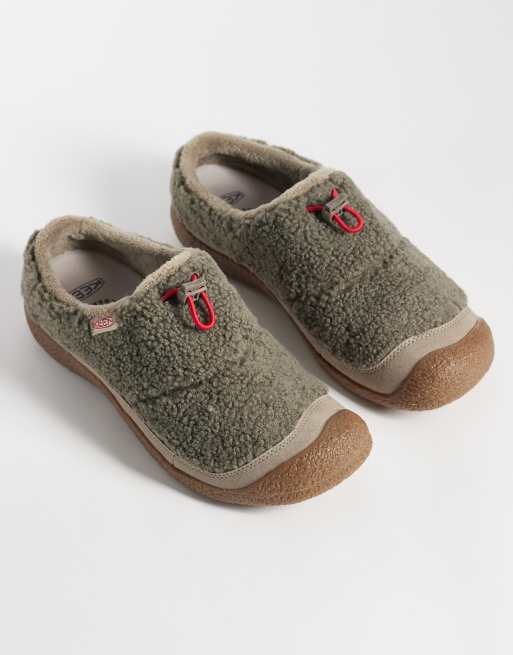 Keen Howser fleece slides in dark olive, 2 of 4