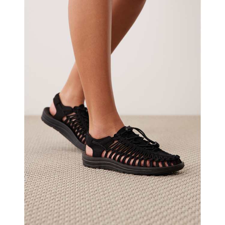 Keen Uneek sandals in black | ASOS