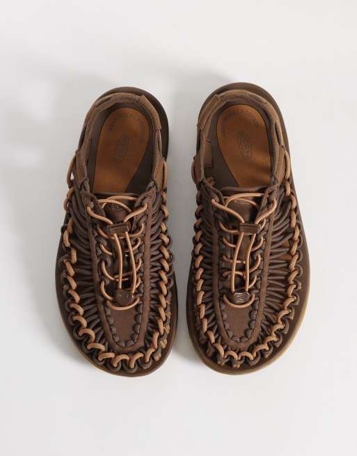 Keen Uneek sandals in brown, 2 of 4