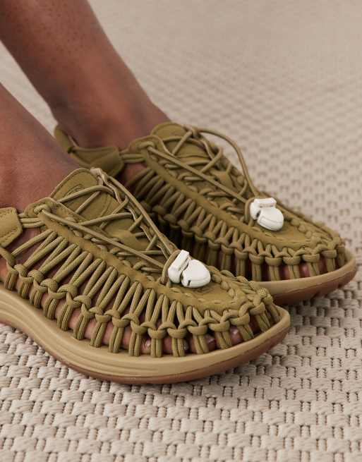 Keen Uneek sandals in olive | ASOS