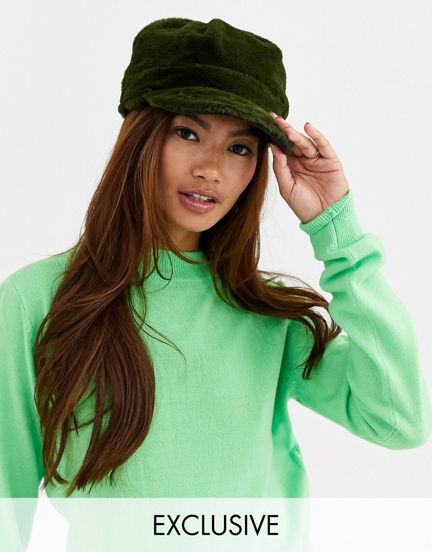 фото Кепка из искусственного меха цвета хаки my accessories london exclusive-зеленый