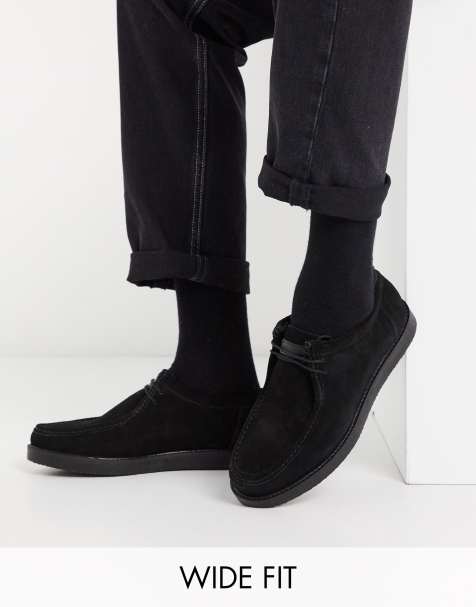 KG by Kurt Geiger – Skor i mocka med snörning och bred passform