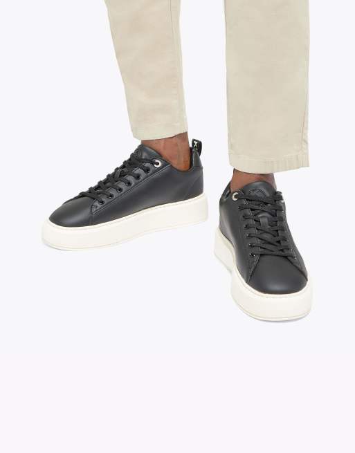 KG Kurt Geiger Kinsley trainers in black, 4 of 4