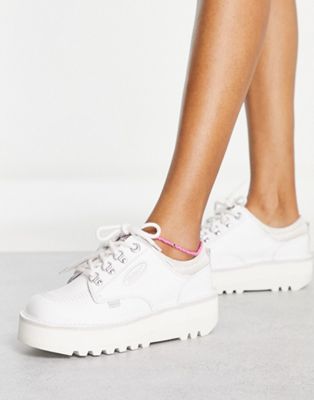 Kickers kick lo cosmic leather flat shoes in white