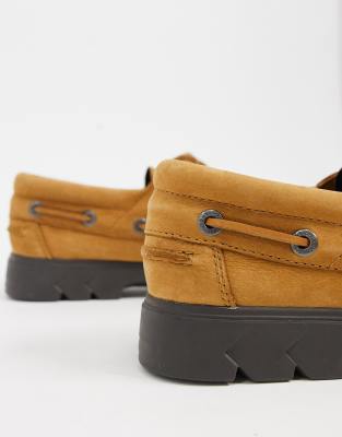 nubuck boat shoes