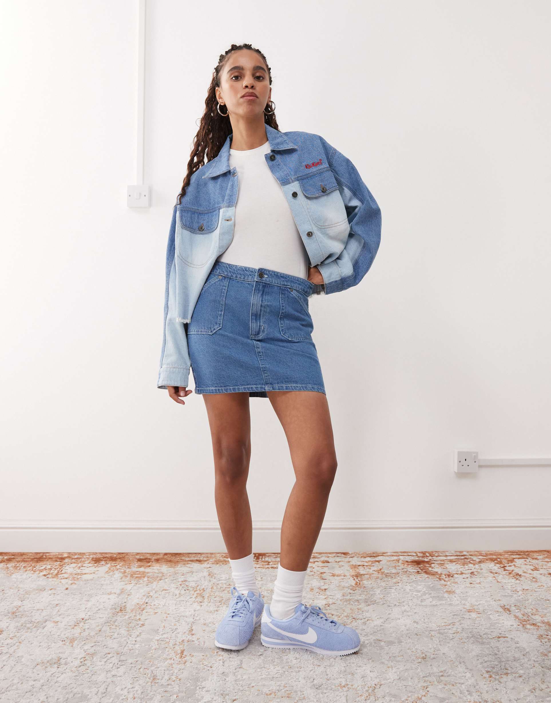 kickers low rise mini skirt in mid blue