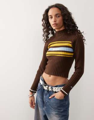 Kickers - Pullover in Braun mit Retro-Streifen und hohem Ausschnitt