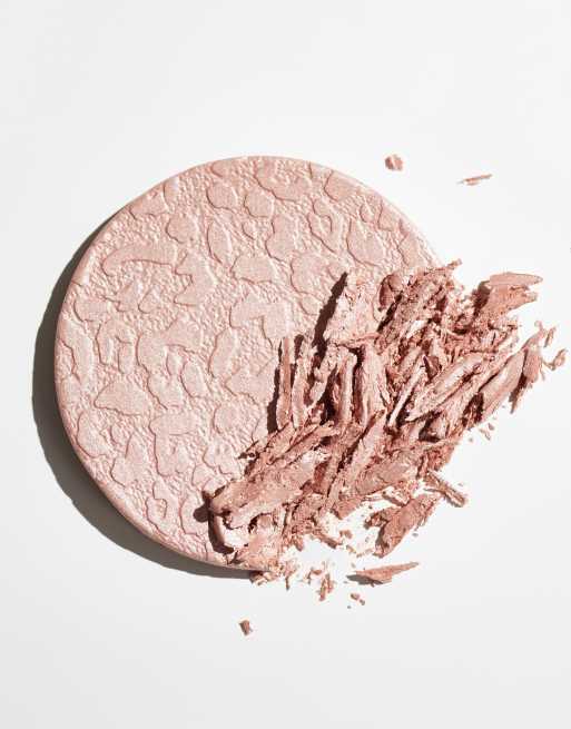 KIKO Milano x Just Cavalli Exclusive Light-Up The Party Highlighter - 01 Fierce Spark, 2 of 4