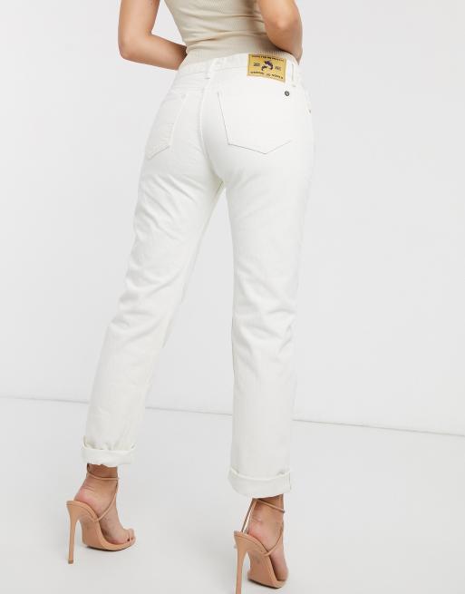 Kings Of Indigo Anne Boyfriend Jeans In Weiss Asos