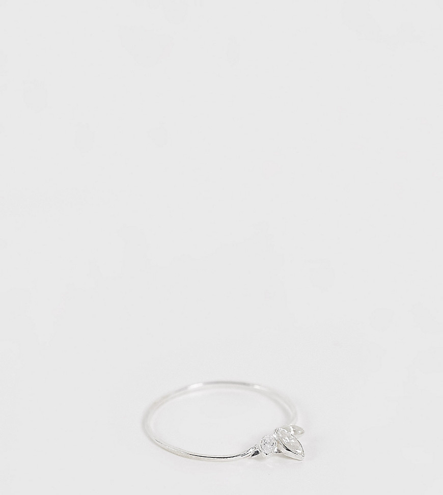 Kingsley Ryan Curve – Ring aus Sterlingsilber mit drei Blättern mit Kristalldesign