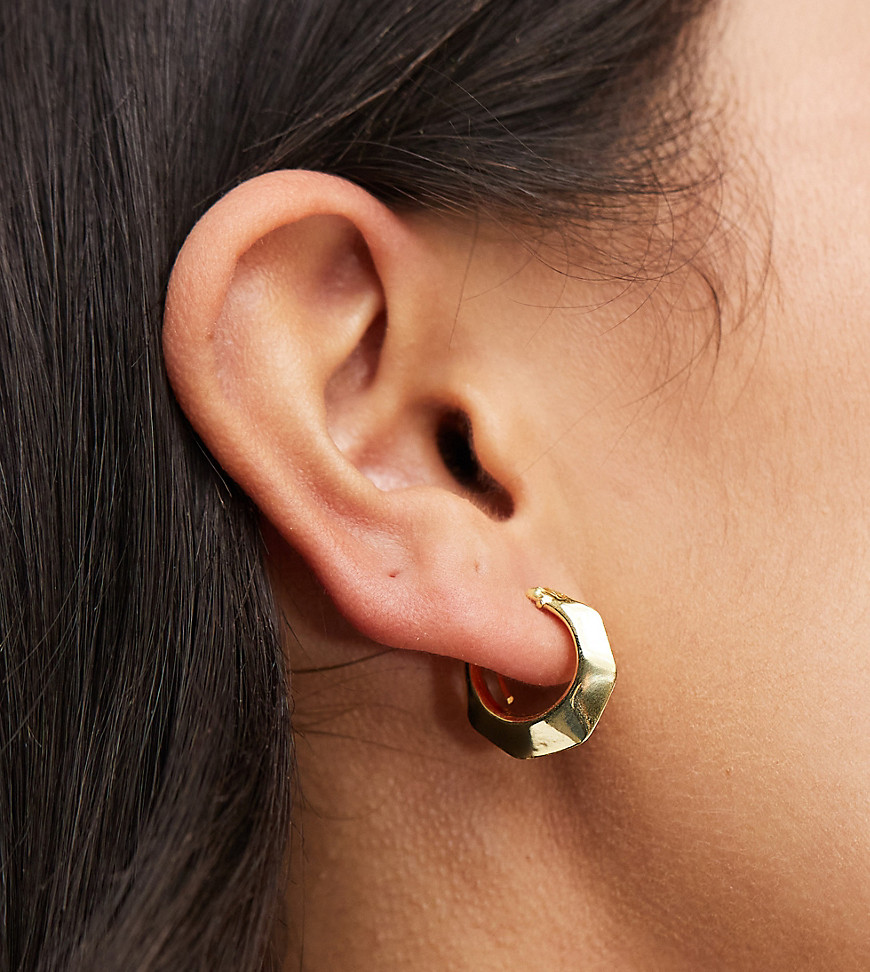 Kingsley Ryan Gold Plated 12mm hammered hoop earrings in gold